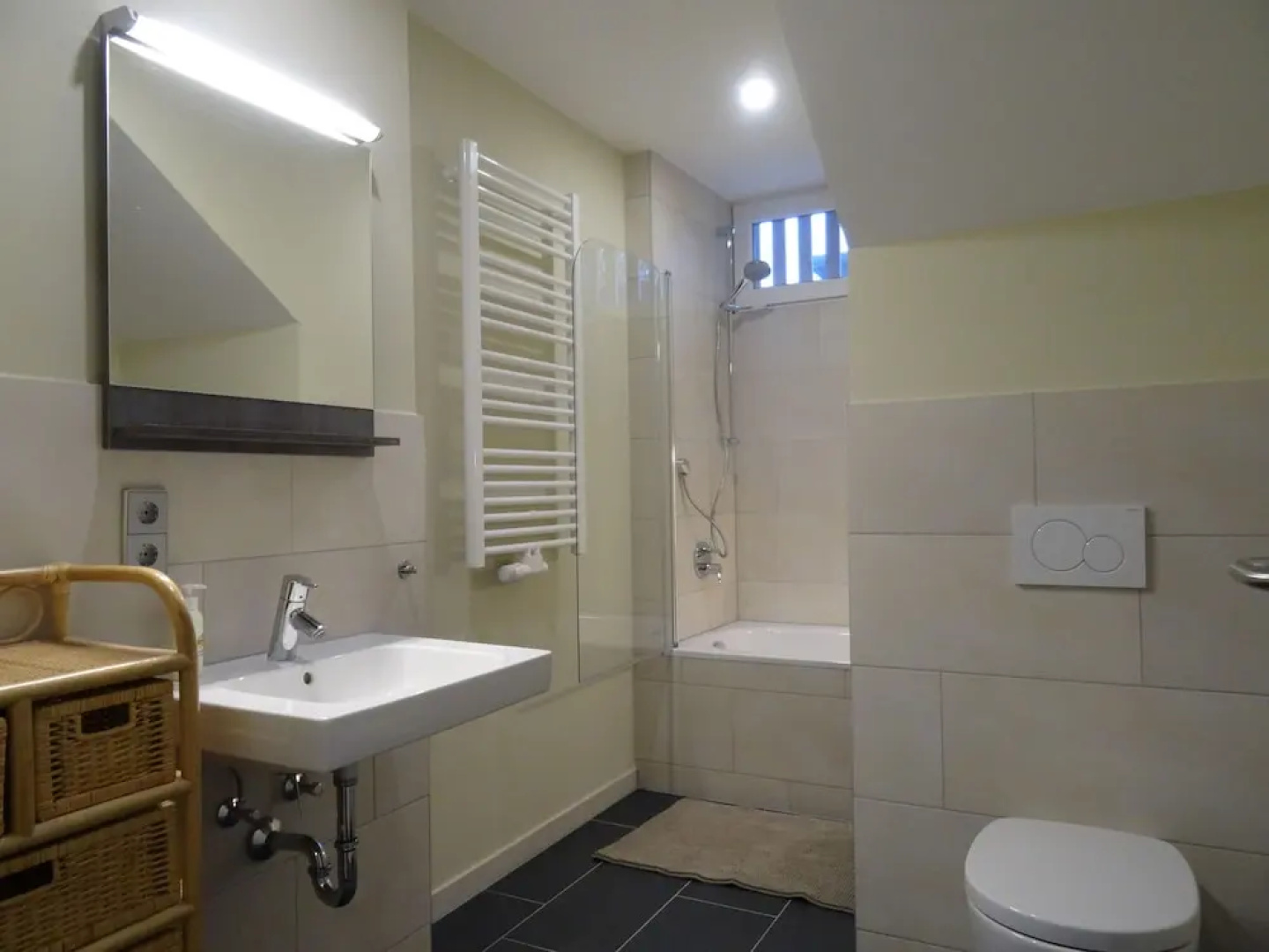 OMYXL Apartment