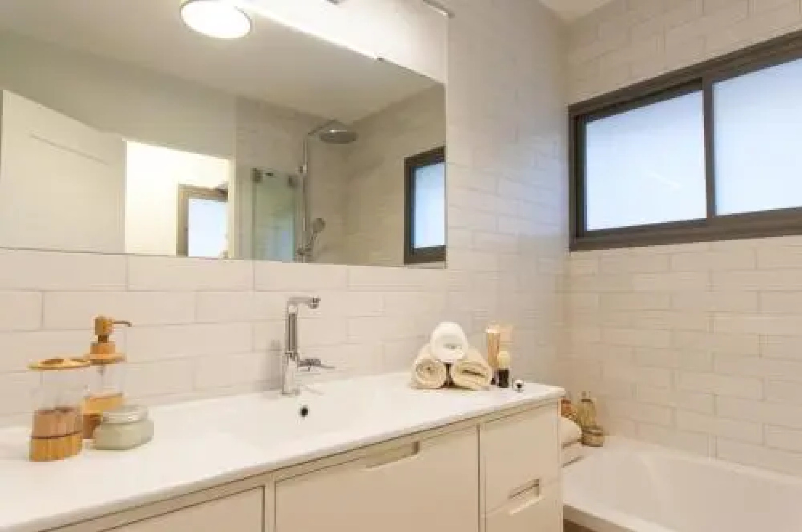 Ben Gurion Apartment