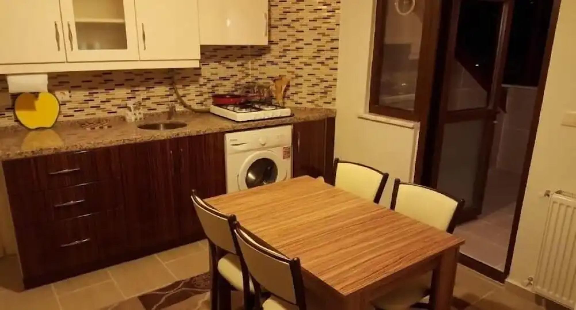 Ahenk Apartment