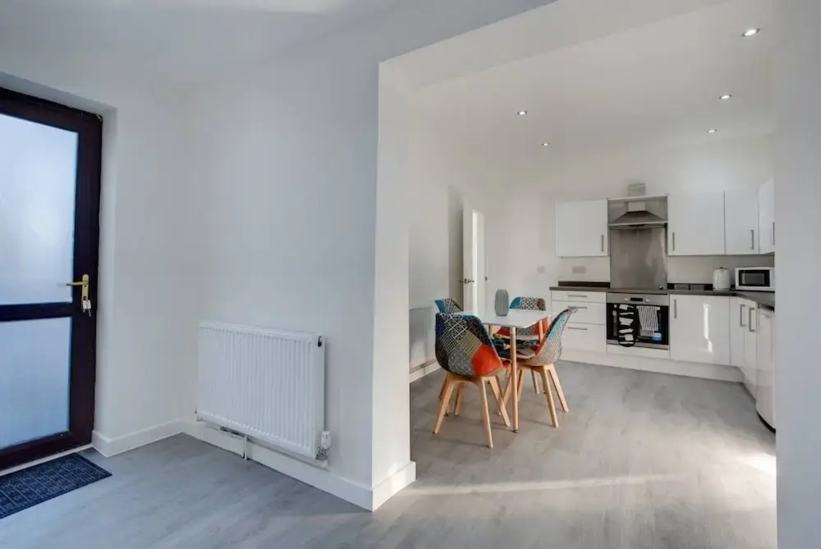 Self Check-In Town House in Barnsley Town Centre