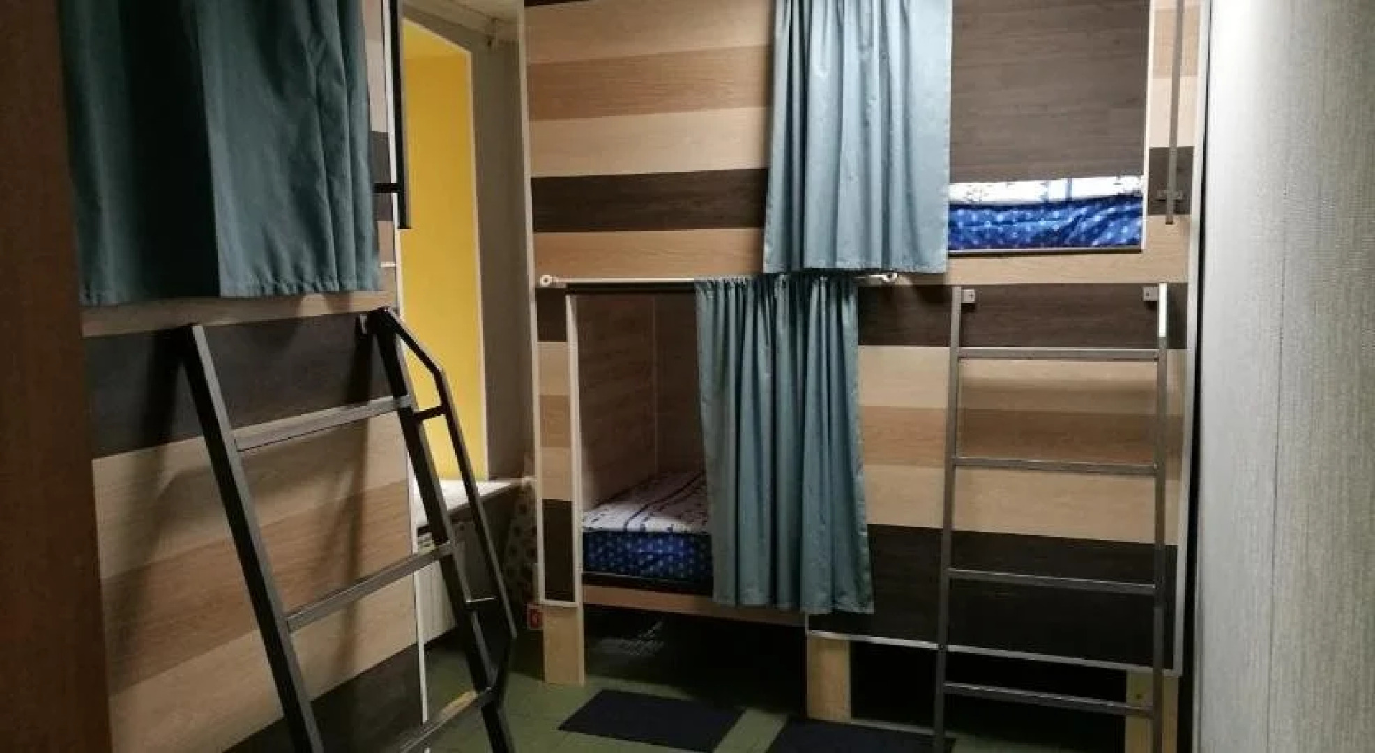 Green Cat Capsule Hostel