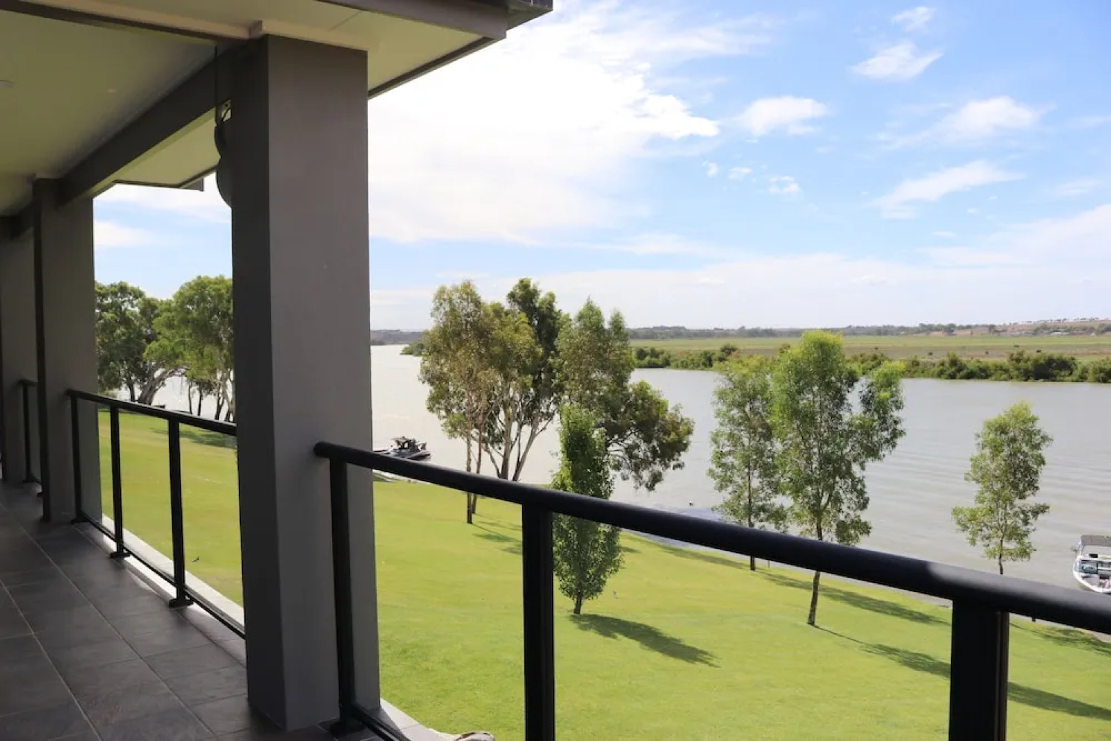 River Devine Murray Bridge