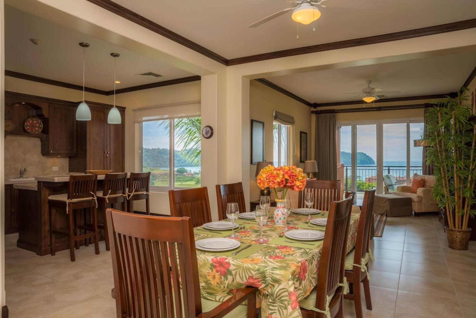 Altavista 5A 3 bdr 3 Bath Ocean View