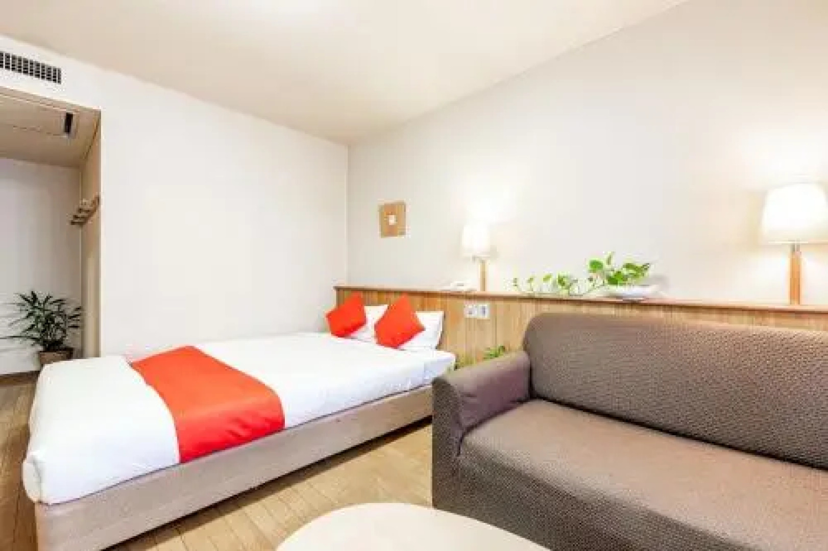 B&B Hotel Bird Inn by OYO Rooms