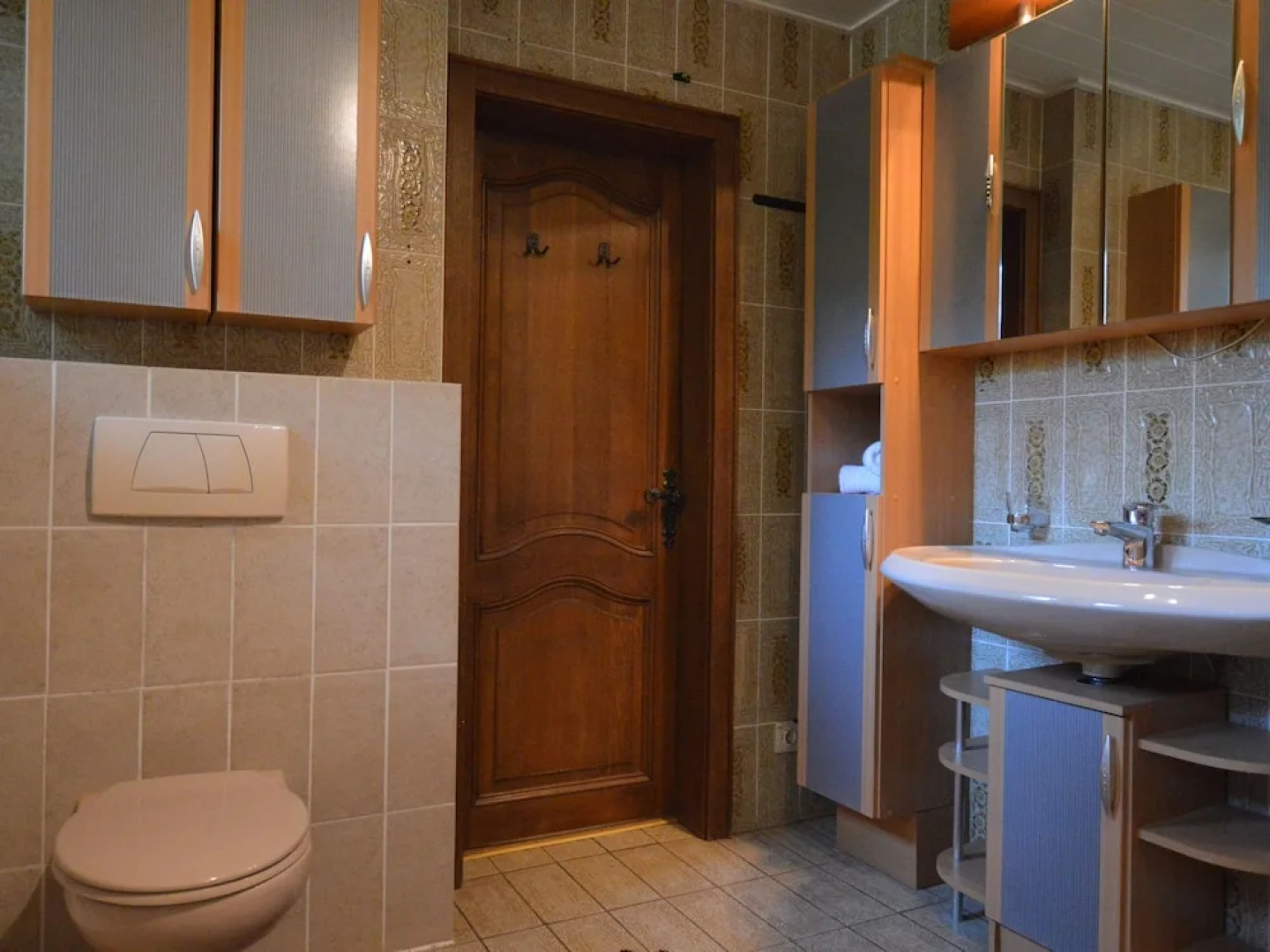 Romantic Mansion in Strotzbusch by the Forest