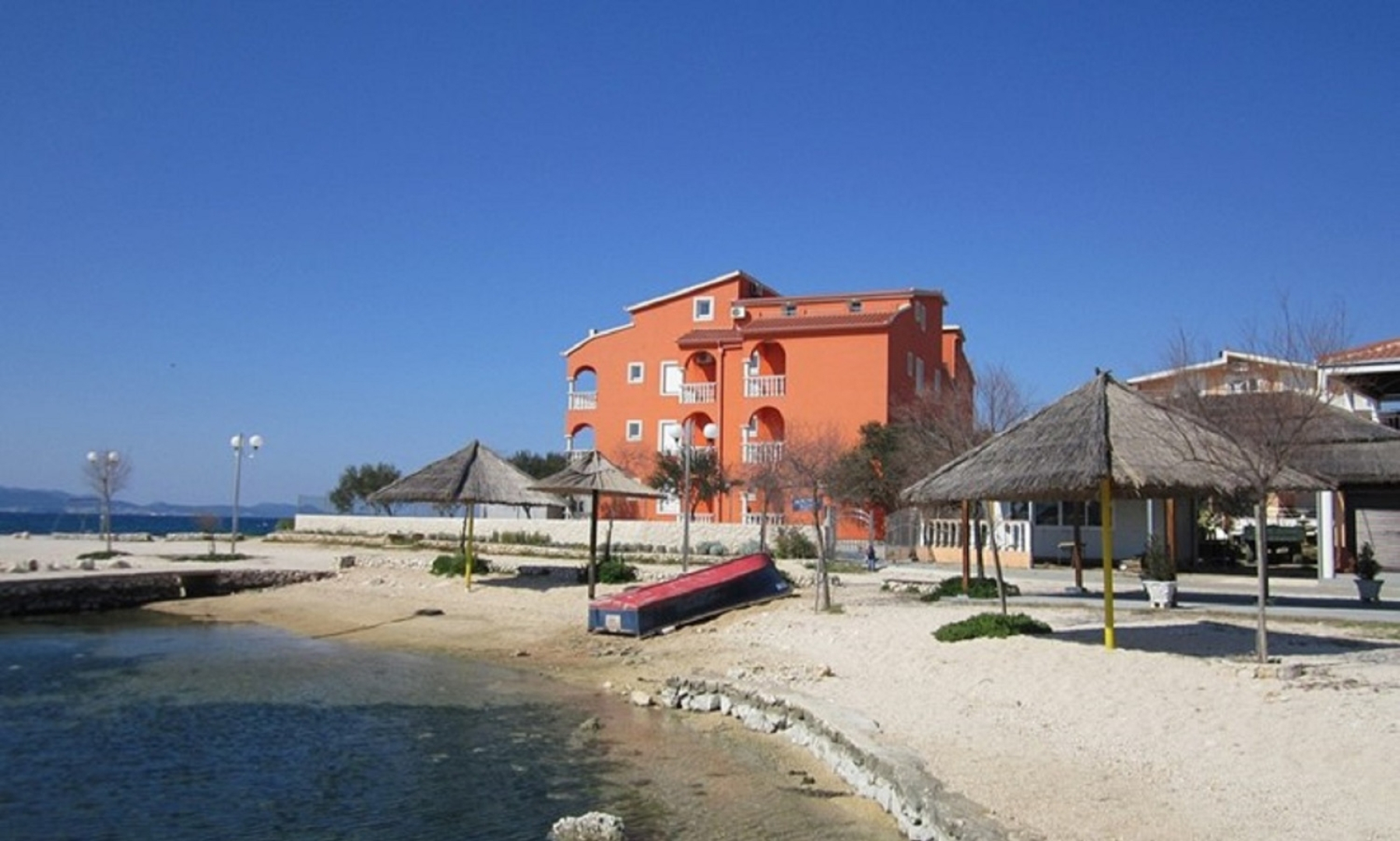 Apartment Sor - on the beach: A1 Bibinje, Zadar riviera