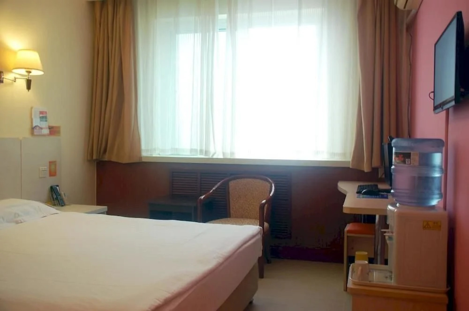 Hejia Hotel (Beijing Baiyun Road Fuxing Hospital)