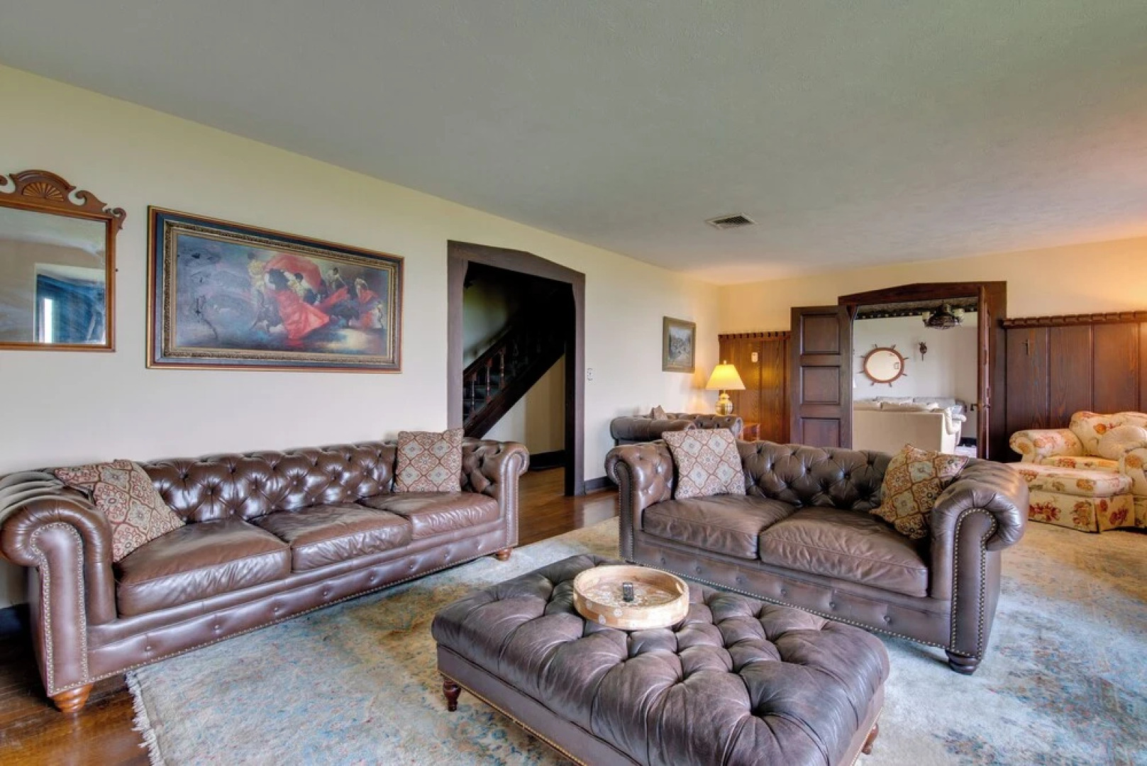 Hot Tub & Mtn Views: Expansive Hazleton Retreat