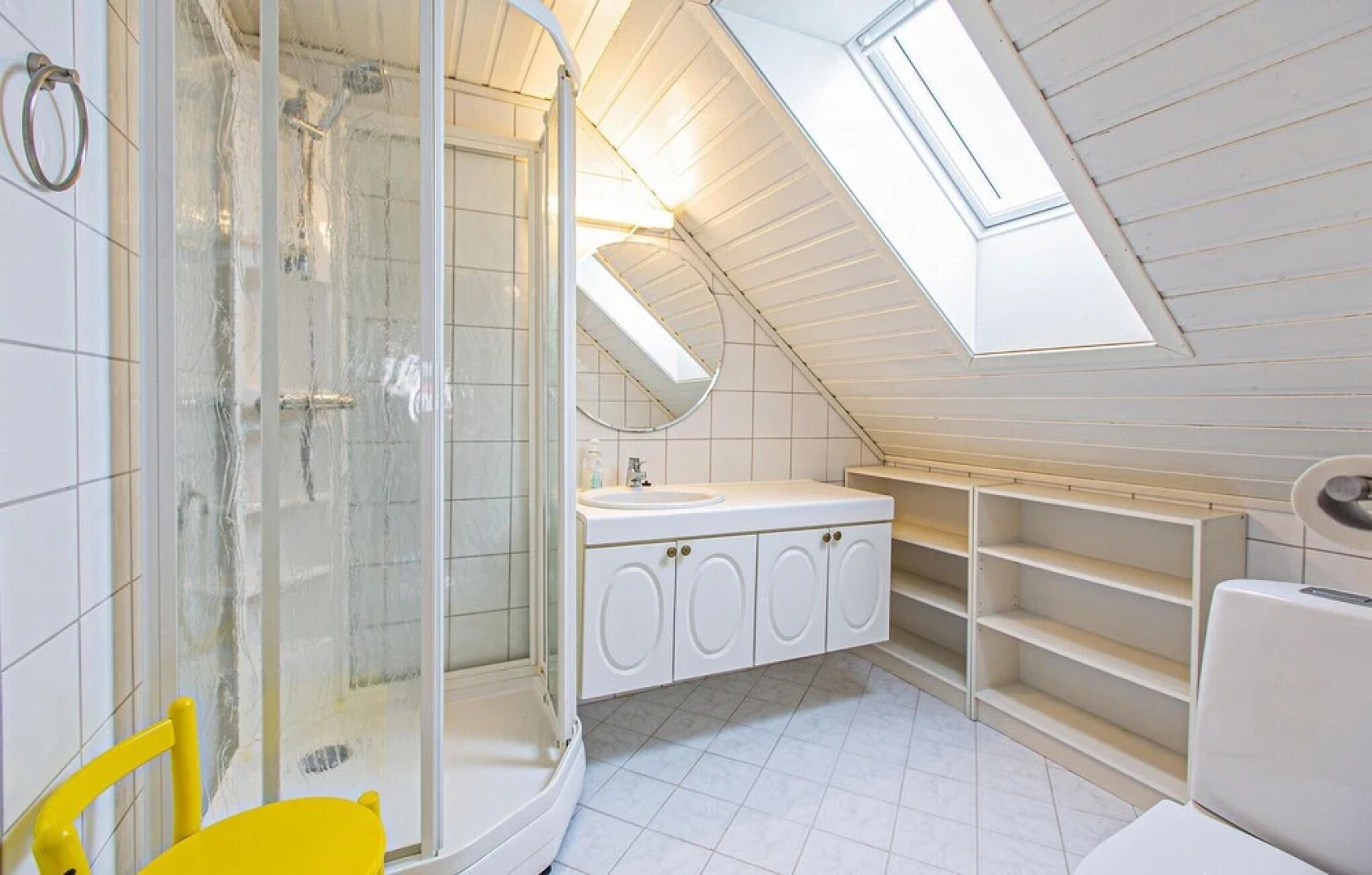 Nice Home in Farsund With 5 Bedrooms and Wifi