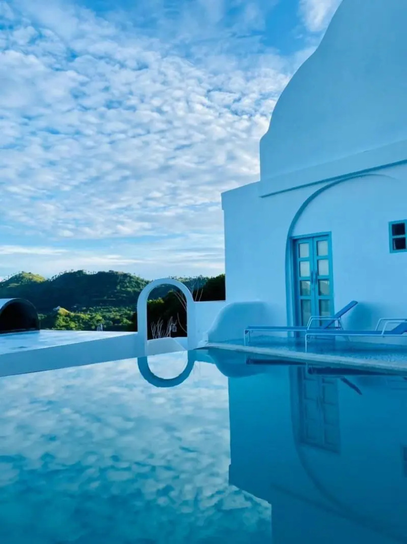 Loccal Collection Hotel