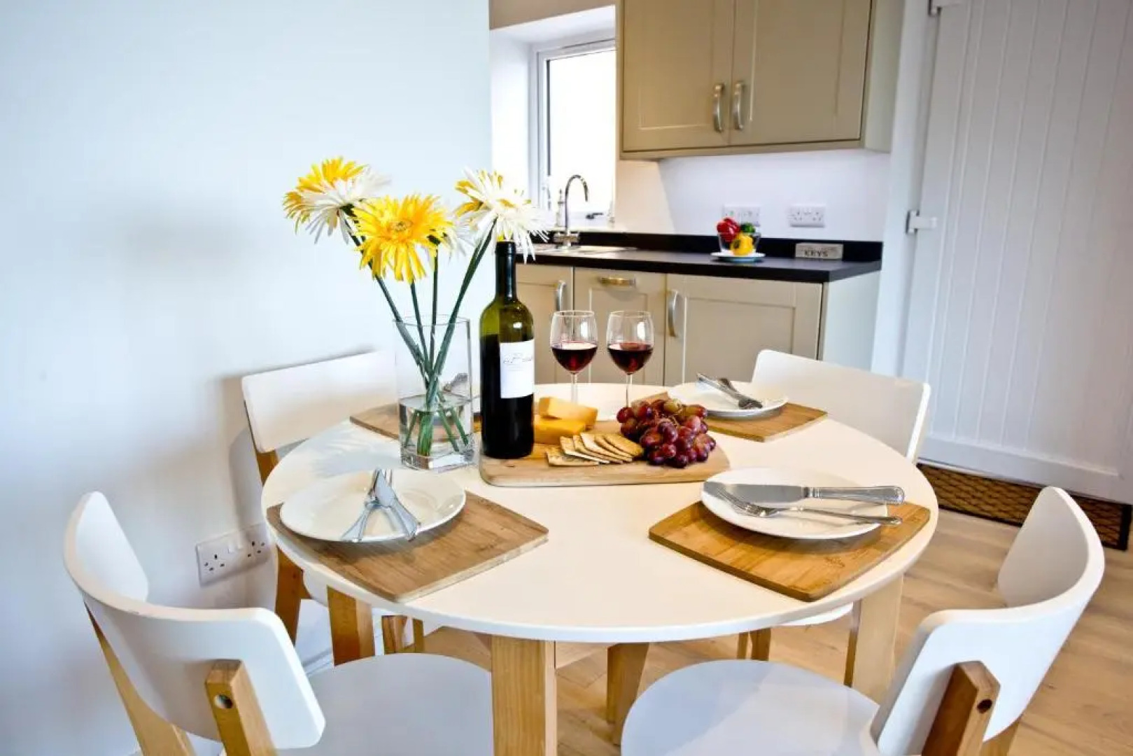 Avocet 2 at The Cove - Stunning Sea Views, Heated Pool and Parking