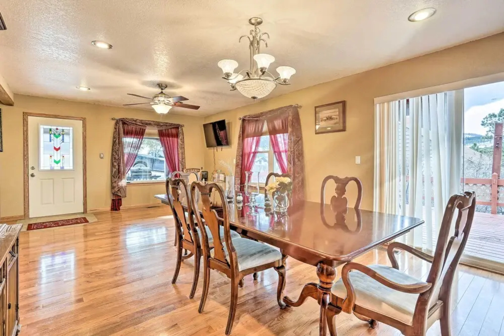 Lovely Black Hills Area Home: Covered Porch & Deck