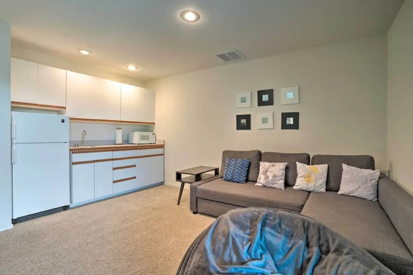 Manson Villa w/ Hot Tub ~ 1 Mi to Wineries!