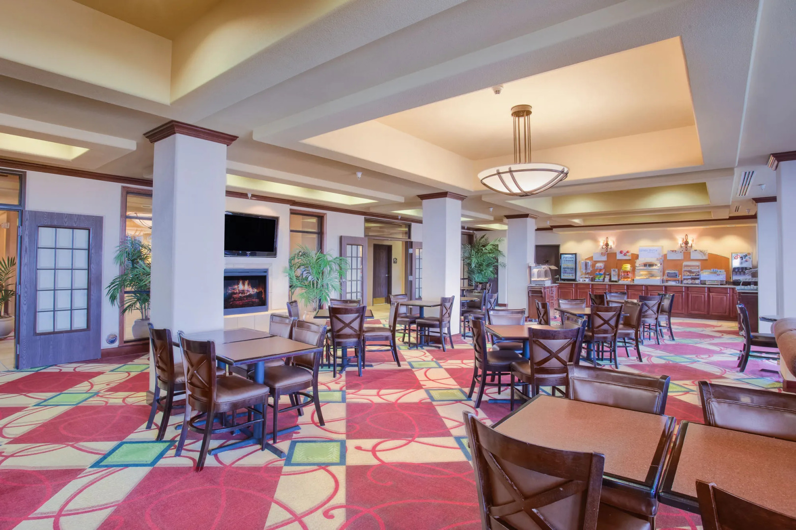 Holiday Inn Express & Suites Yuma by IHG