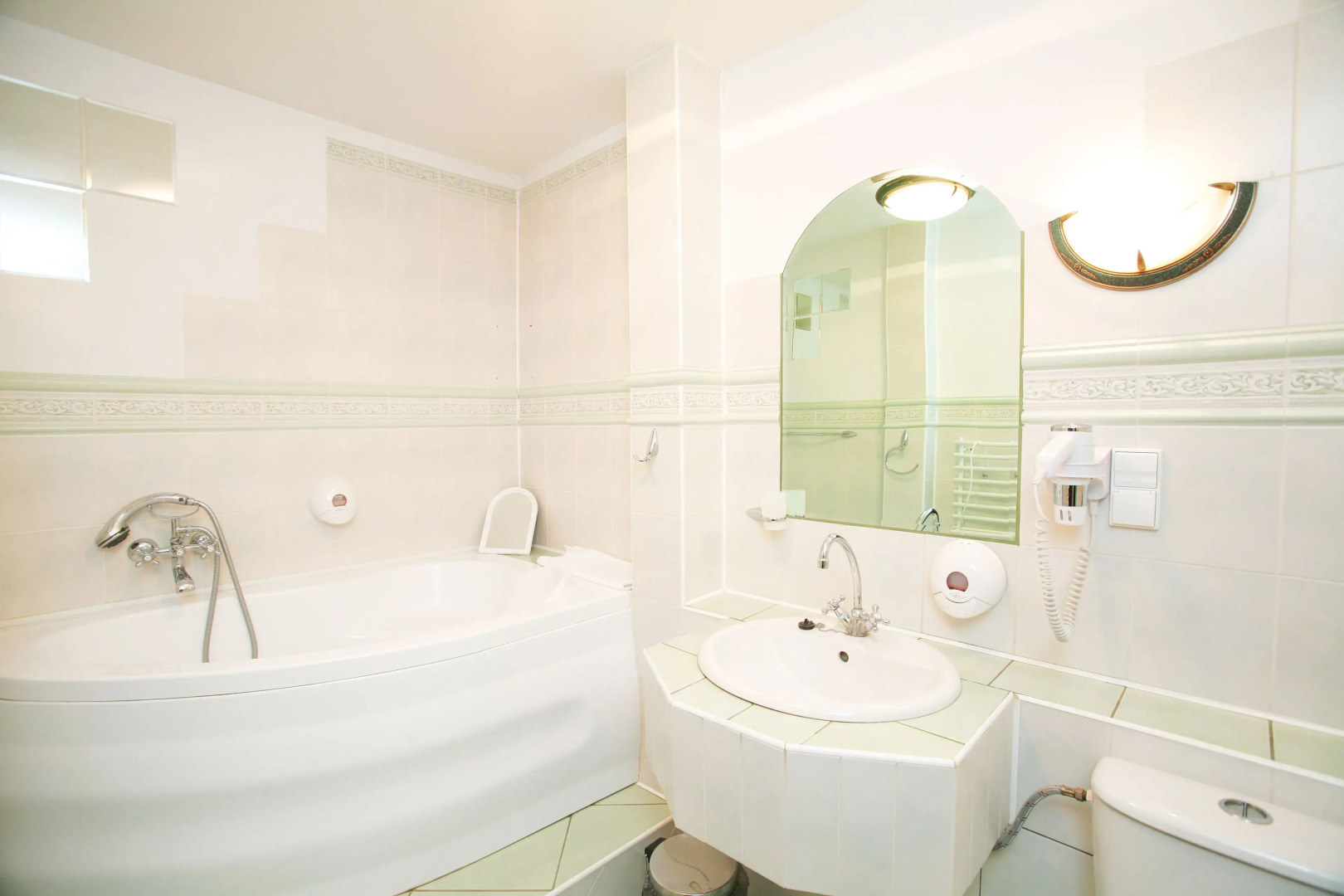 Hotel Dworek Wapionka