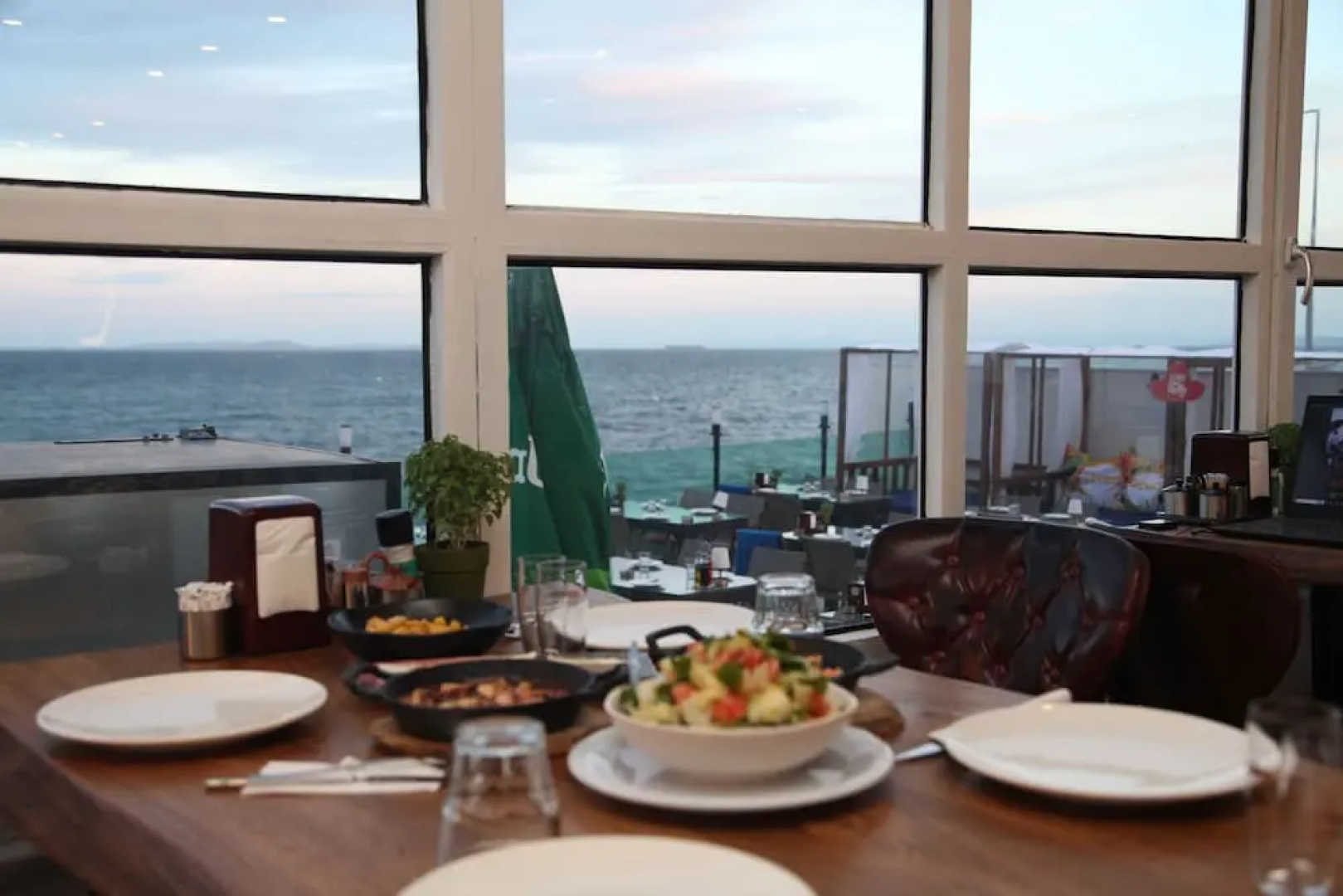 Edda Otel Suit
