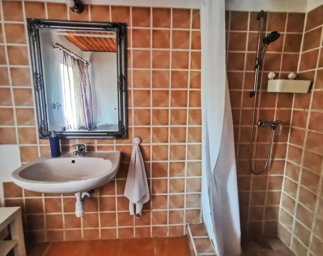 Vidéki Ház