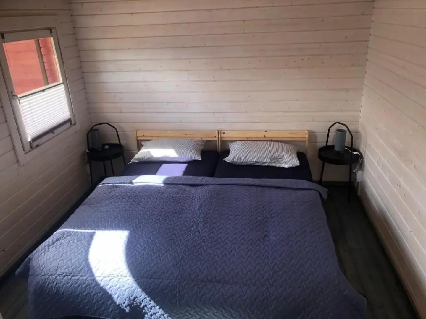 WOMOCAMP Holzhütte 2