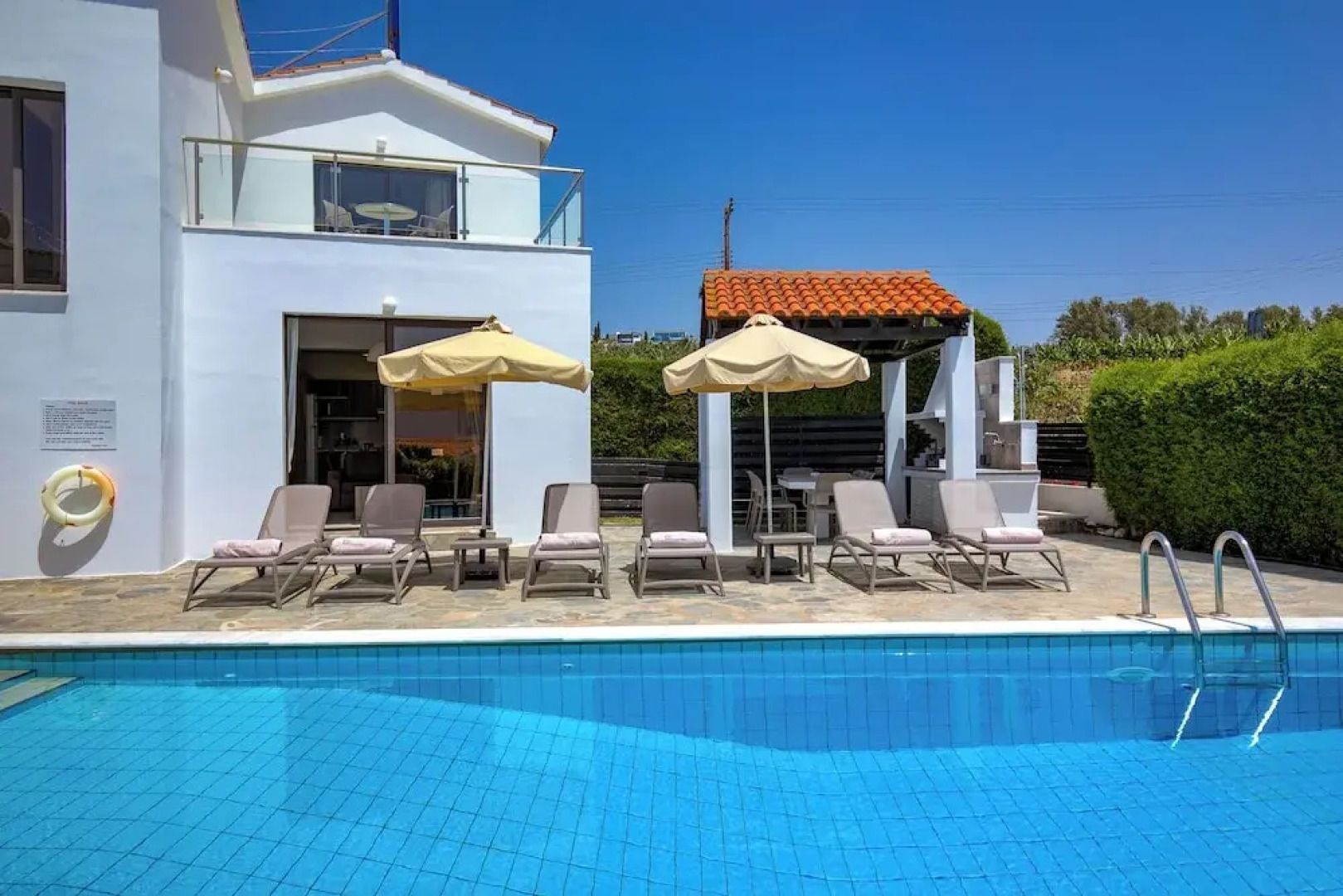 Platzia Beach Villas