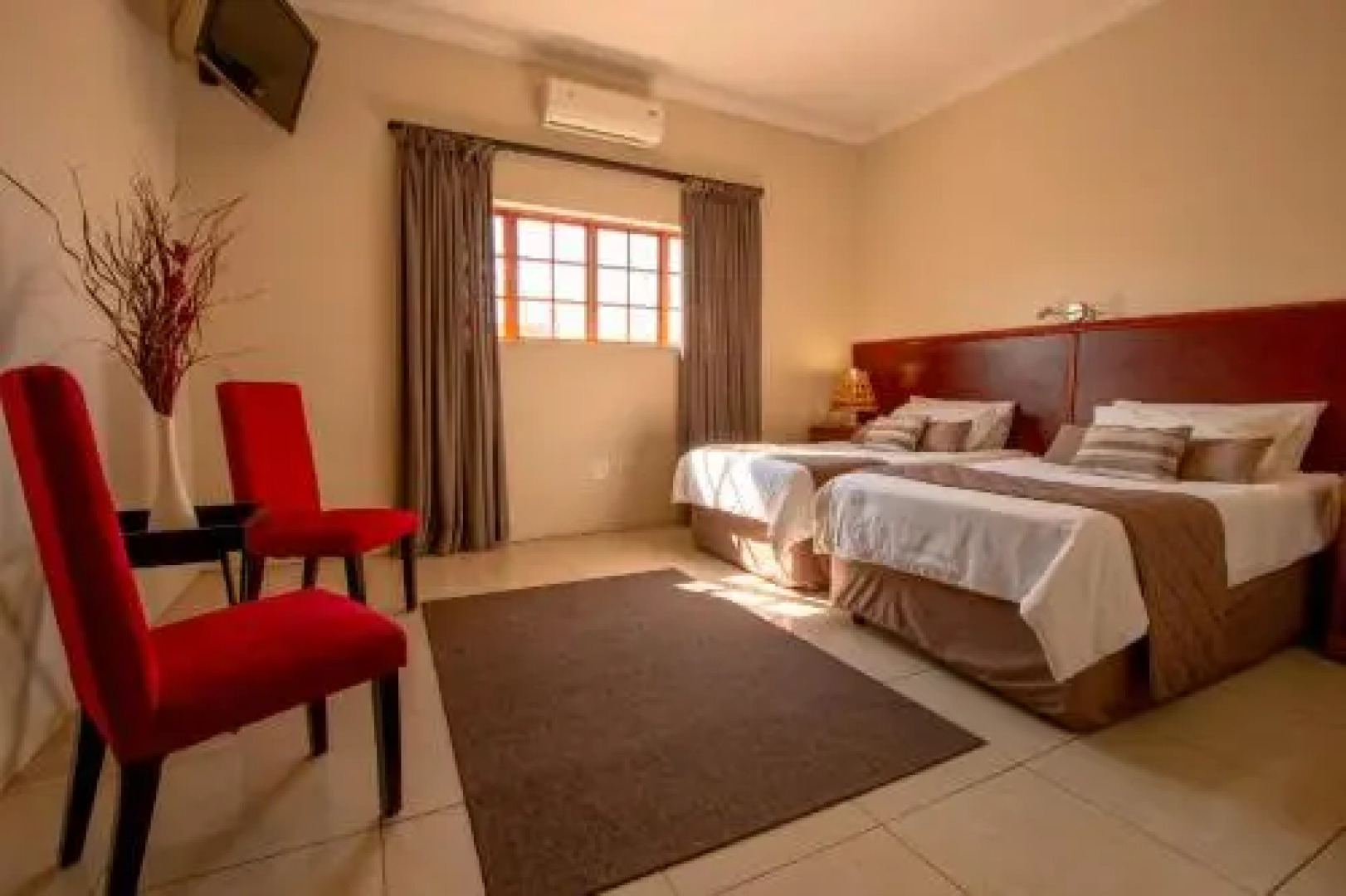 Tambati Overnight And Conference Center