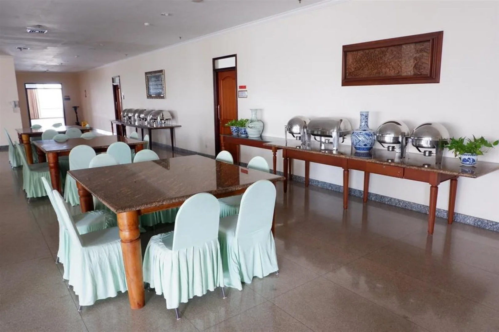 Hotel Grand Tiga Mustika