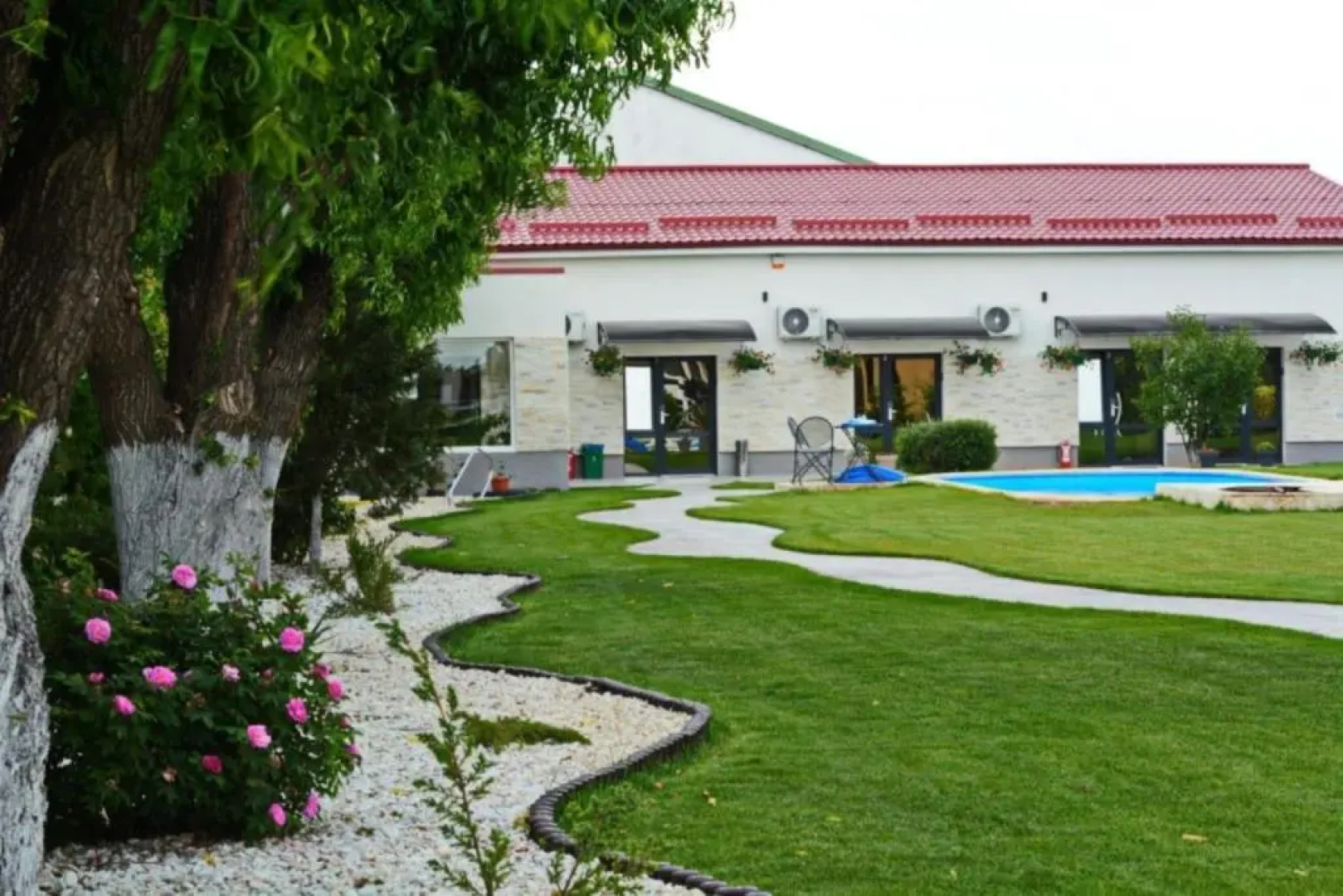 Neferprod Apartments - IS - CAM 06