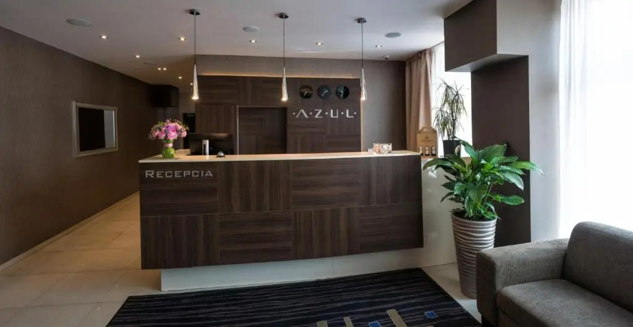 AZUL Hotel & Restaurant