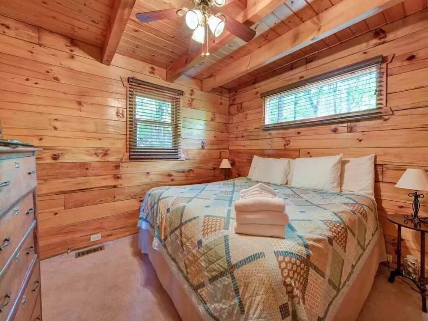 Dreamweaver 2 Bedroom Home with Hot Tub