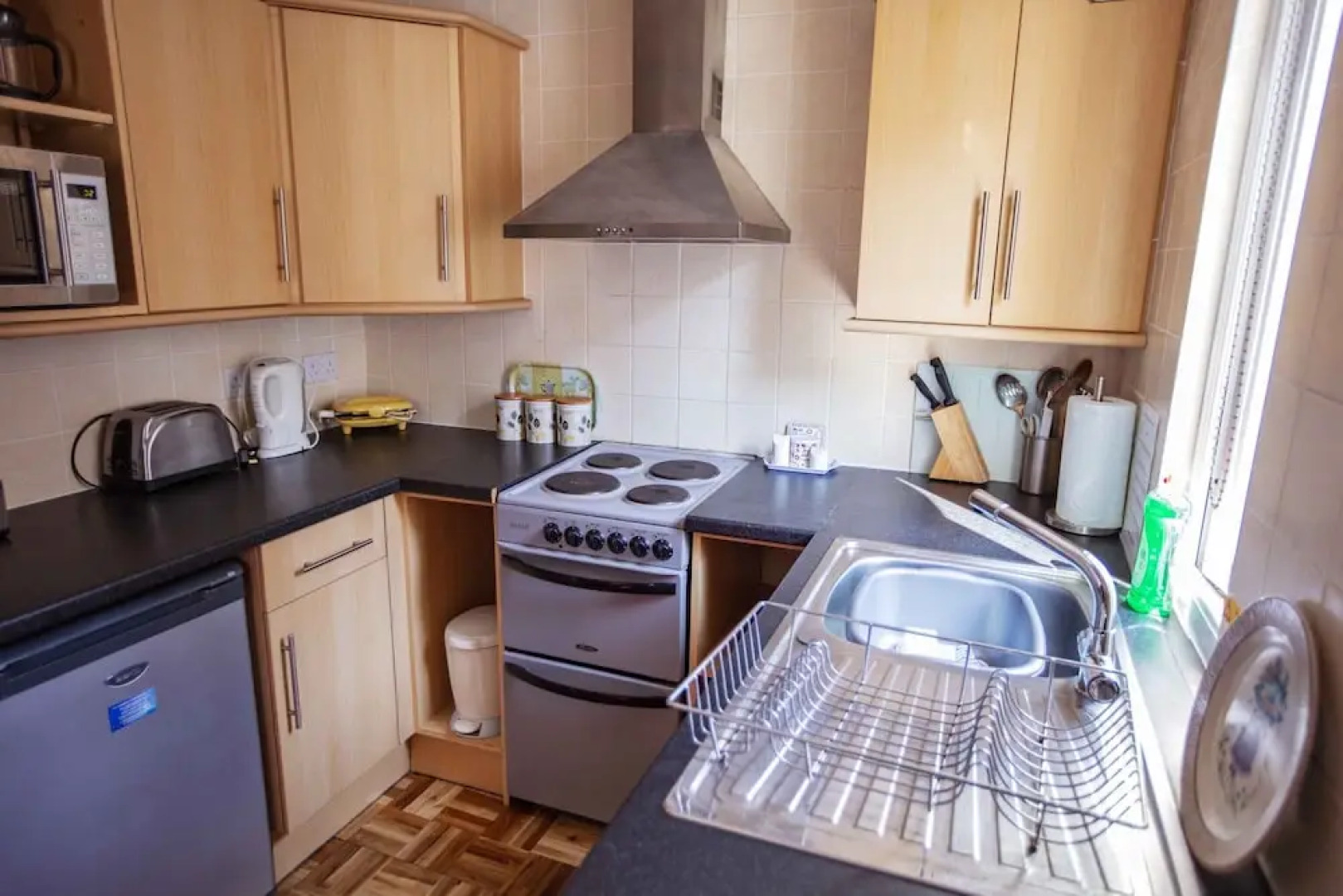 Cladda House & Holiday Apartments