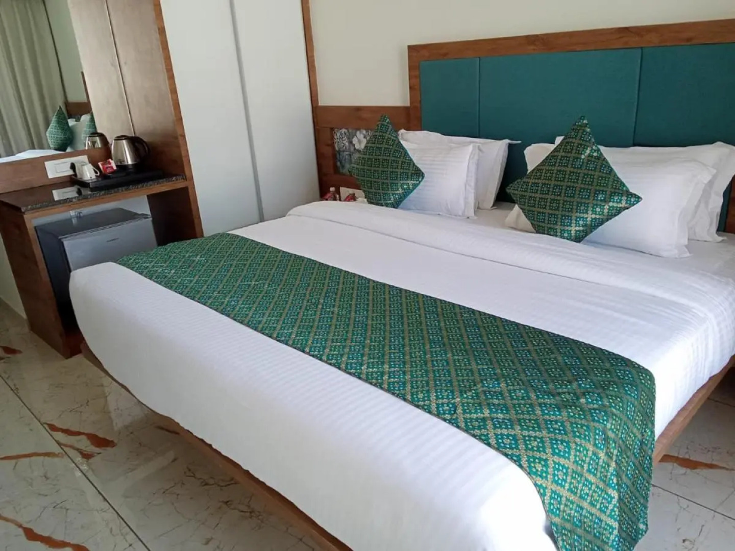 Angel Lords Eco Inn Amreli