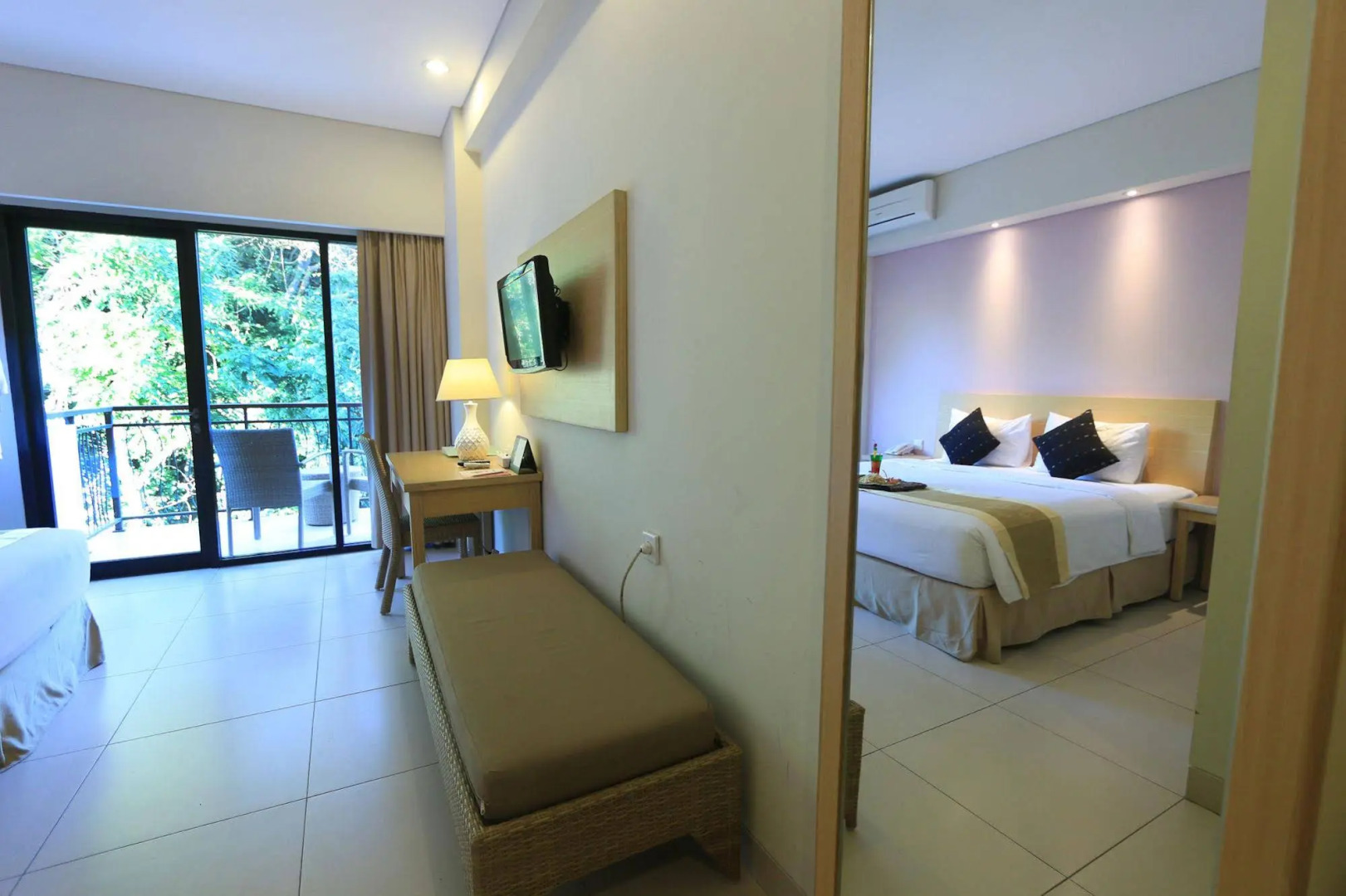 Laprima Hotel Flores