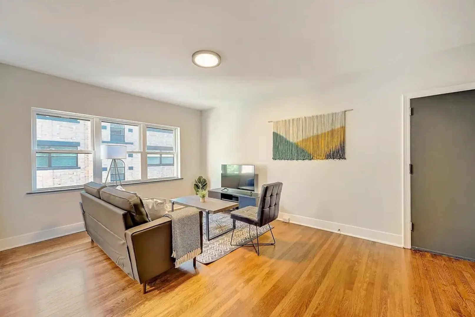 FRONTDESK 2622 Victory Pkwy Apts Cincinnati