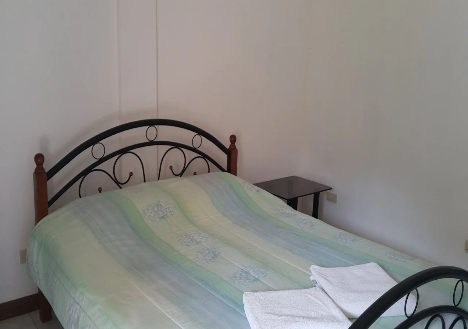 La Laguna Beach Club & Dive Center