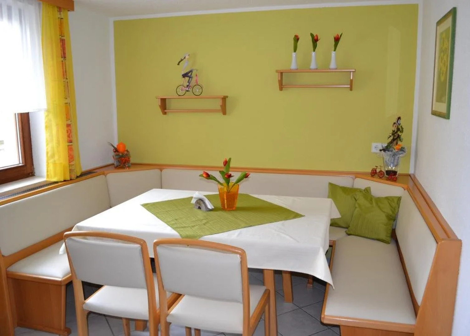 Privatzimmer & Ferienwohnungen Leeb