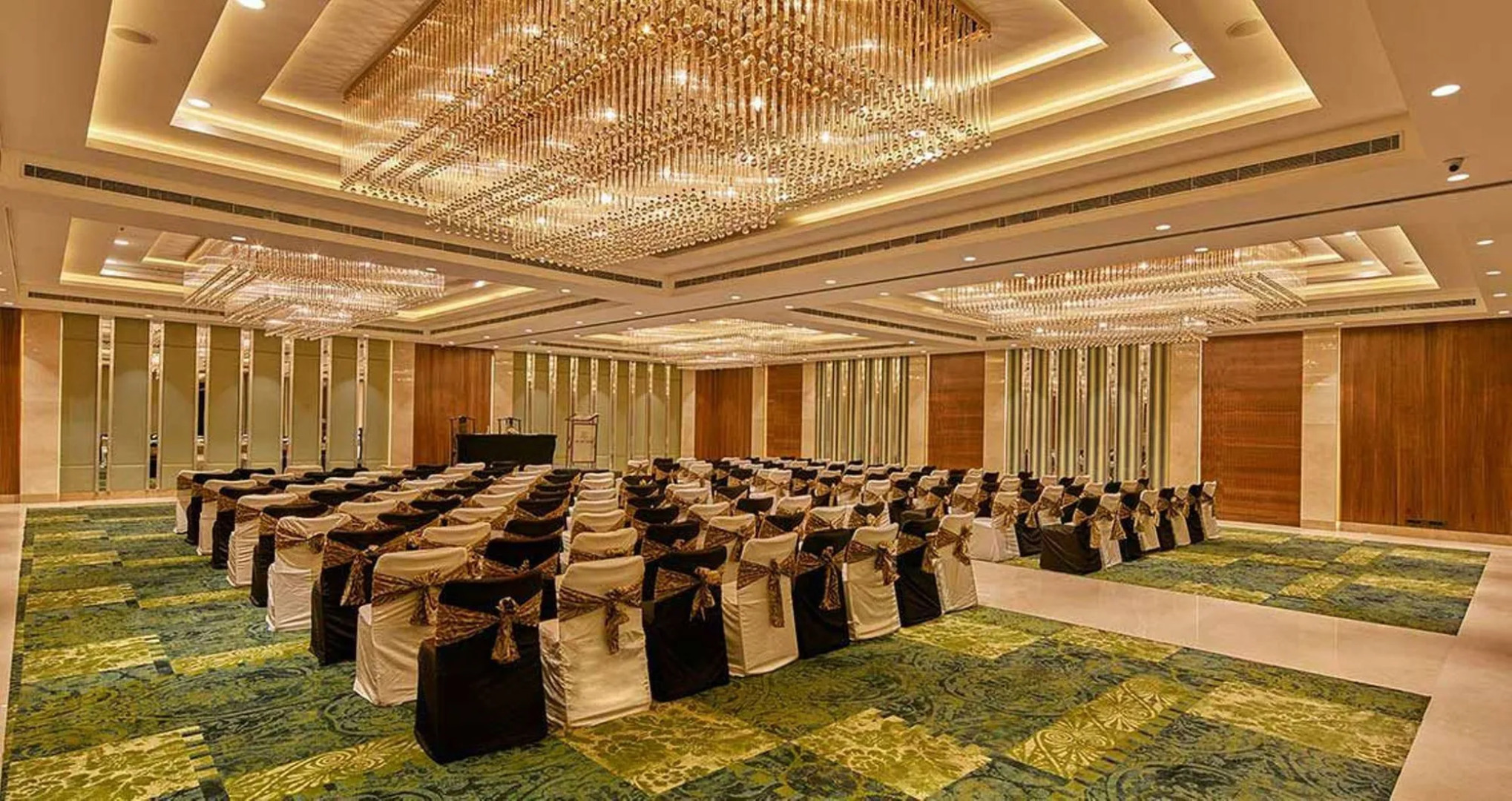 Hotel Royal Orchid Bangalore