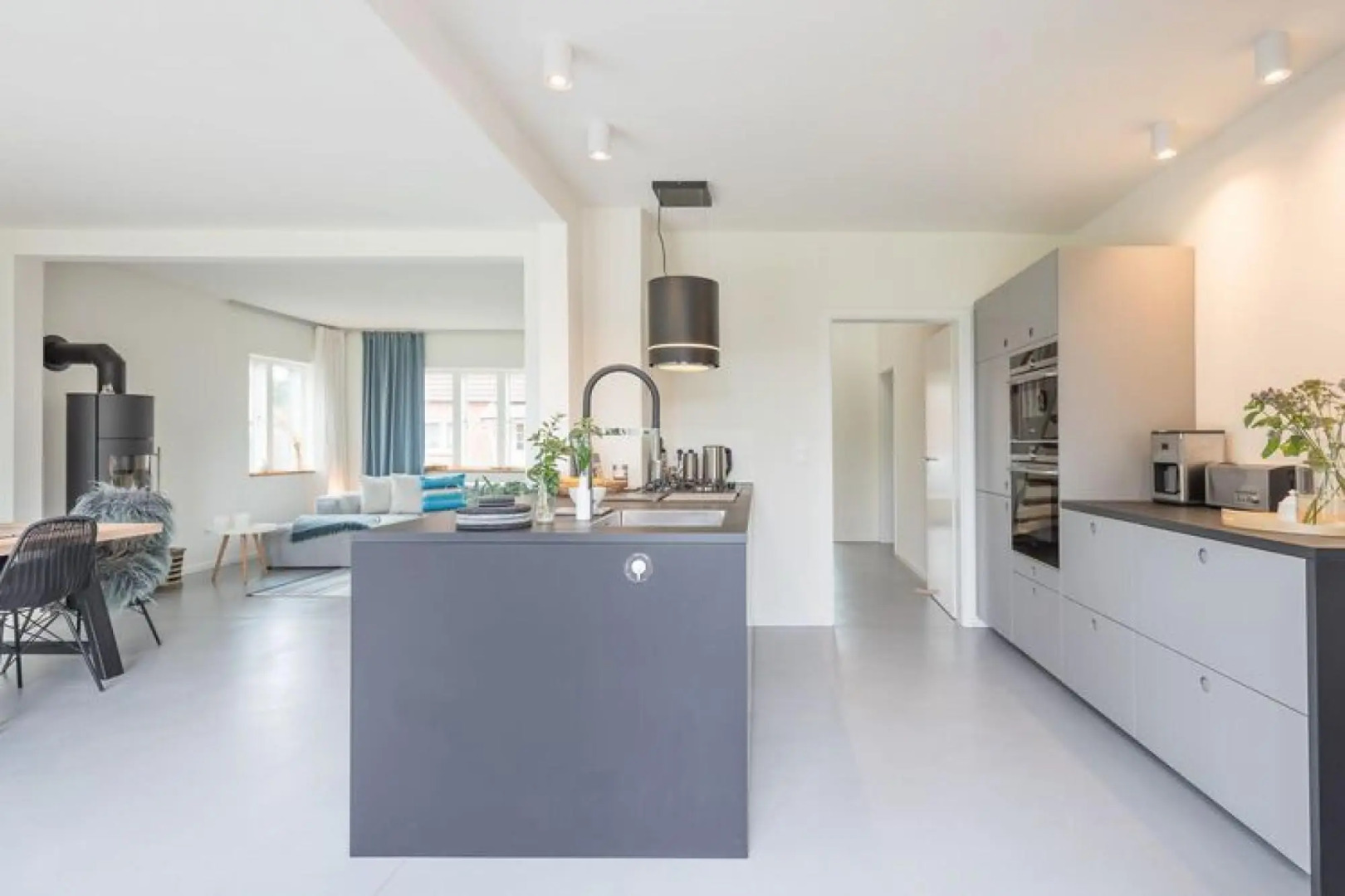 charming holiday home in the small fishing village of Tönning