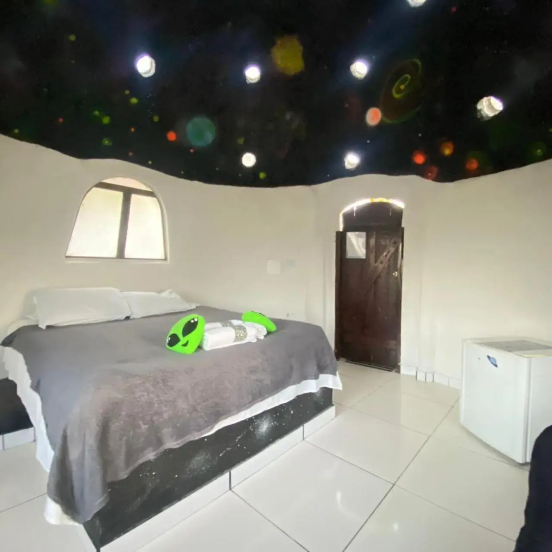 Pousada Espaço Naves Lunazen