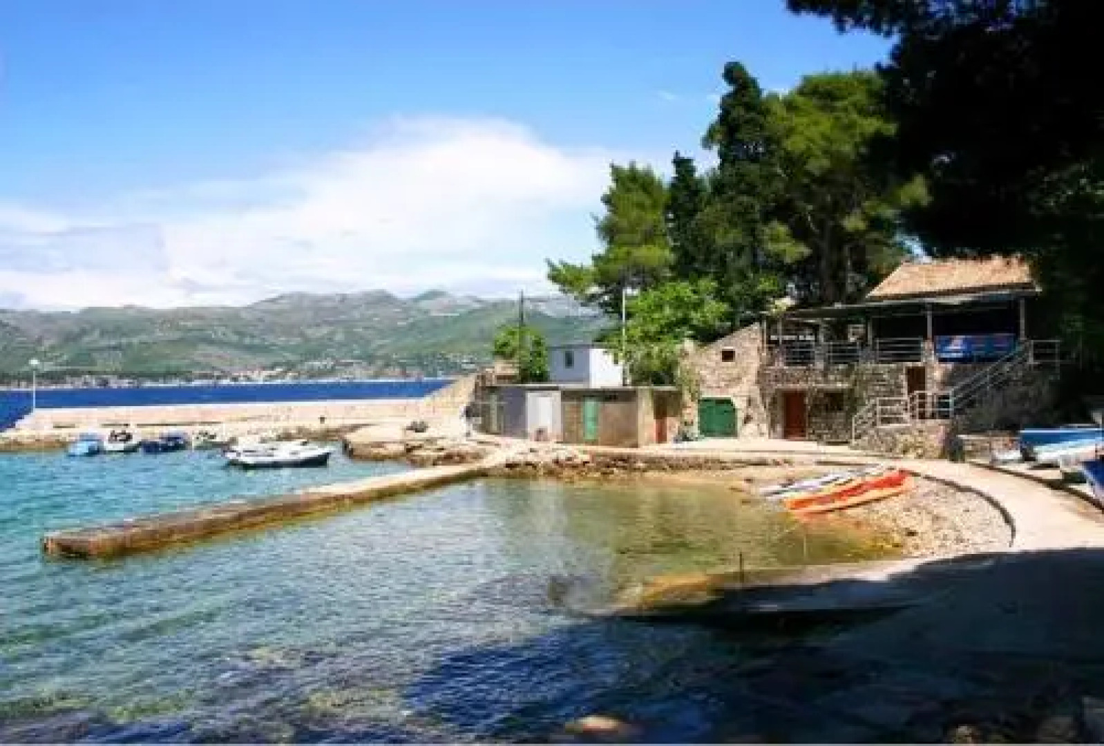 Sandy Beach Apartments