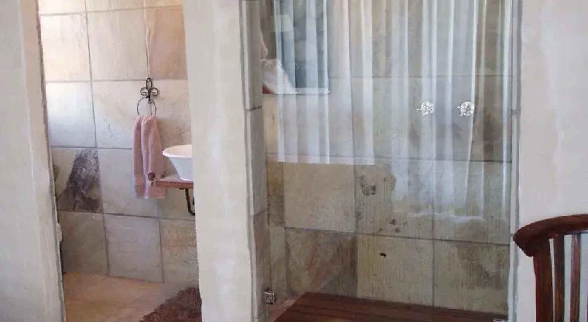 Riverside Hide- Away