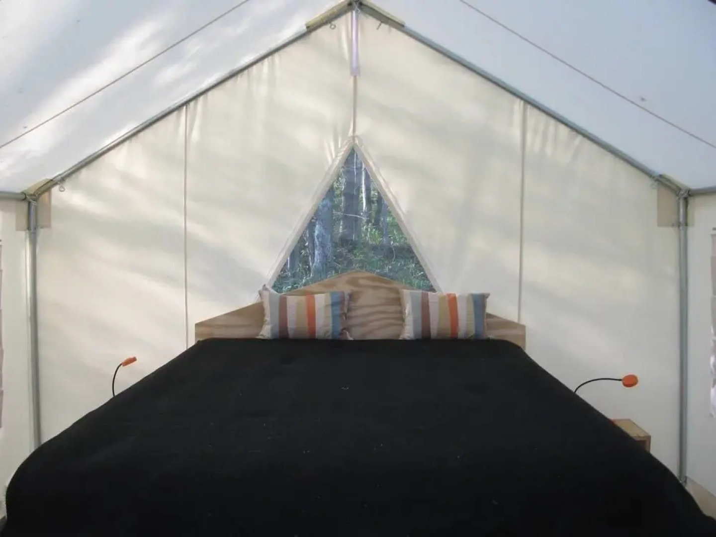 Tentrr - Bambi and Thumper's Hideaway