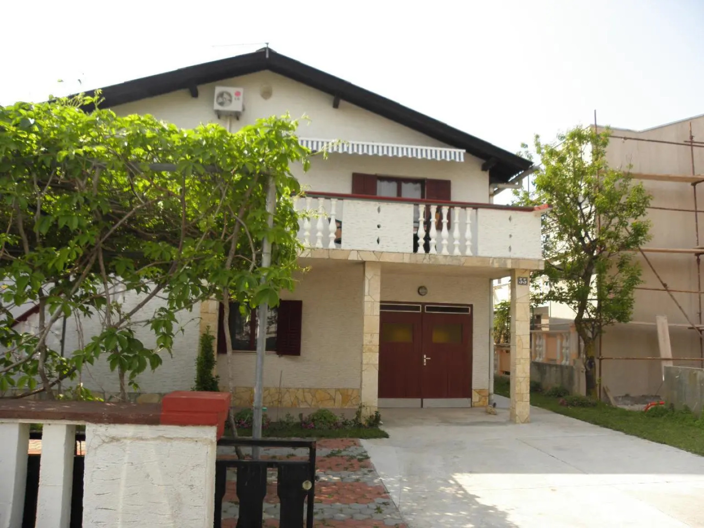 Apartment Petar - 30 m from sandy beach: A2 Nin, Zadar riviera