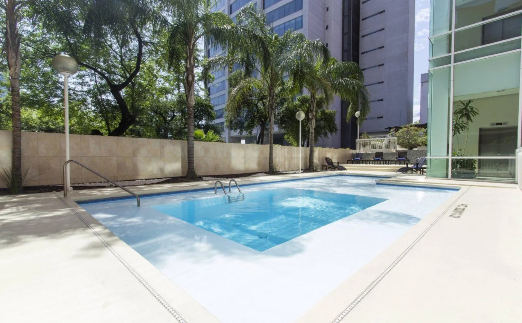 Courtyard Monterrey San Jeronimo/Valle