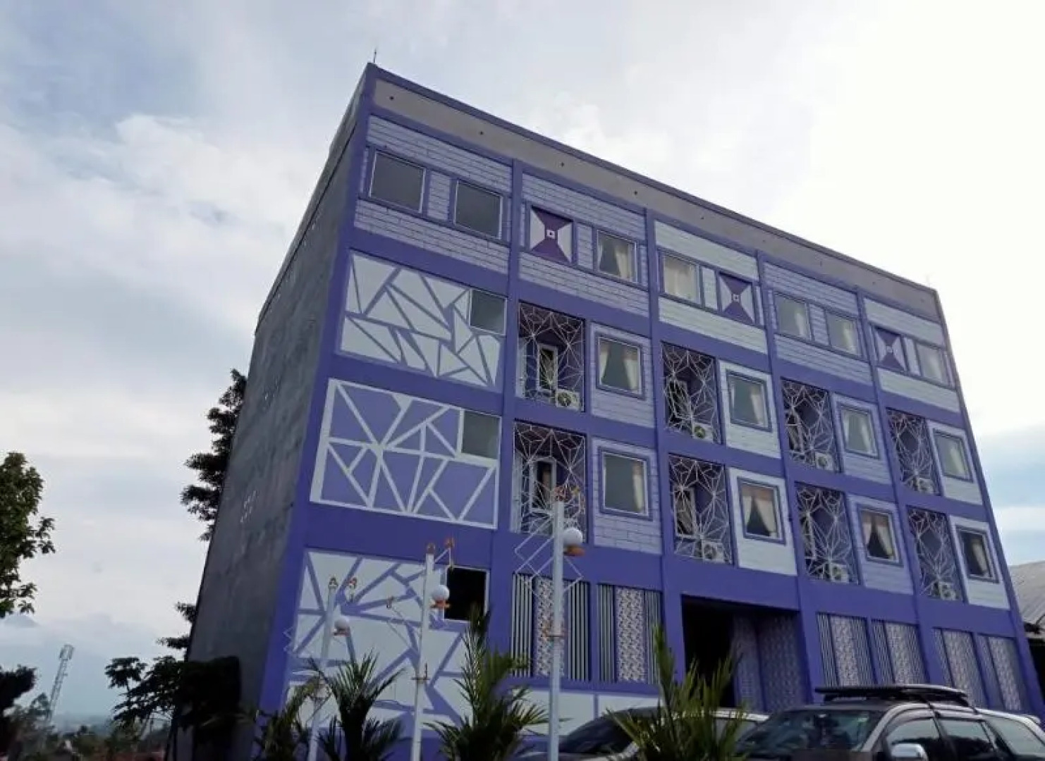 Ungu Hotel Garut by ZUZU