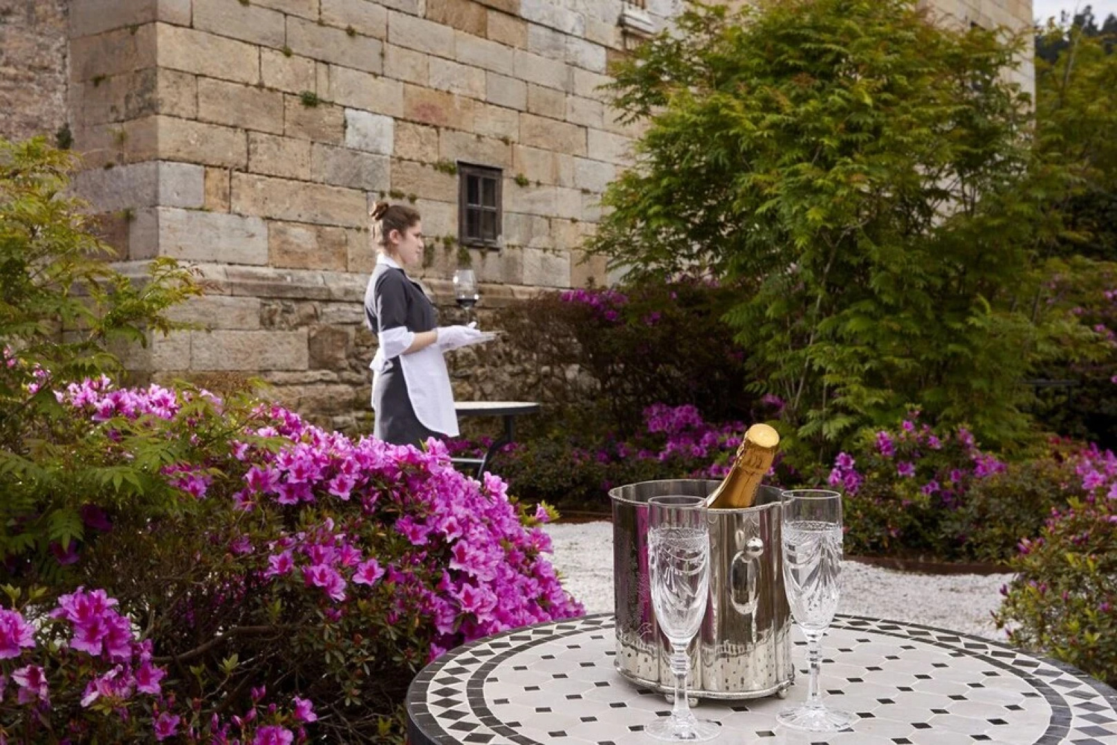 Helguera Palacio Boutique & Antique