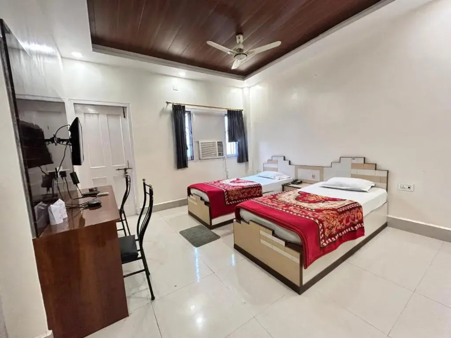 Hotel Debarshi by OYO Rooms