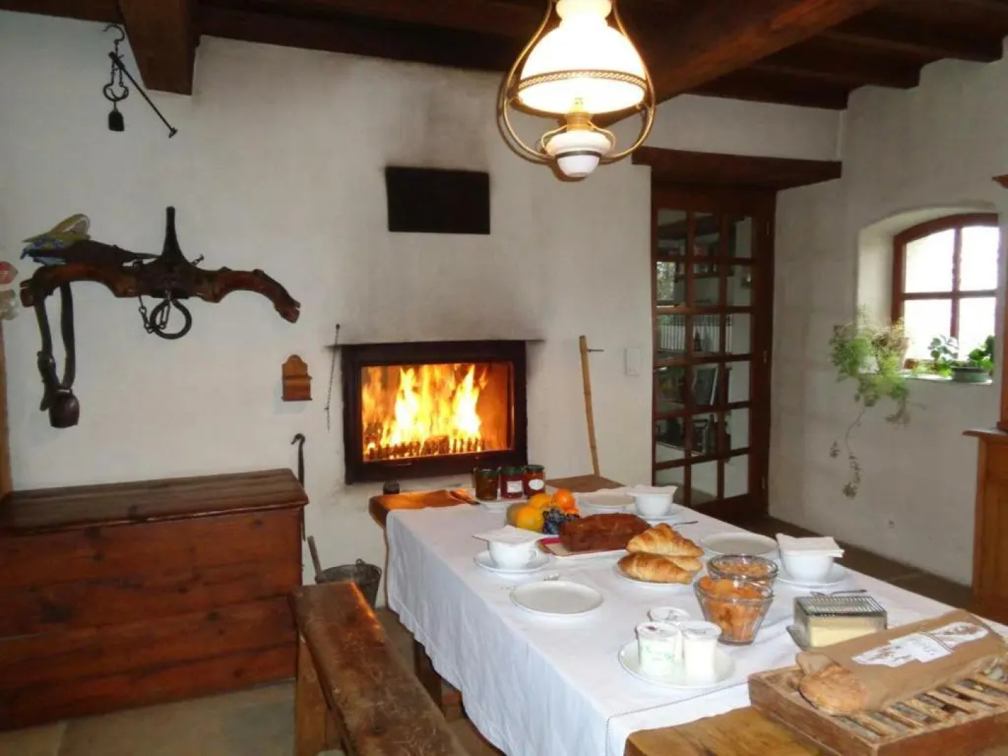 Gîte Essertines-en-Donzy, 5 pièces, 10 personnes - FR-1-496-200