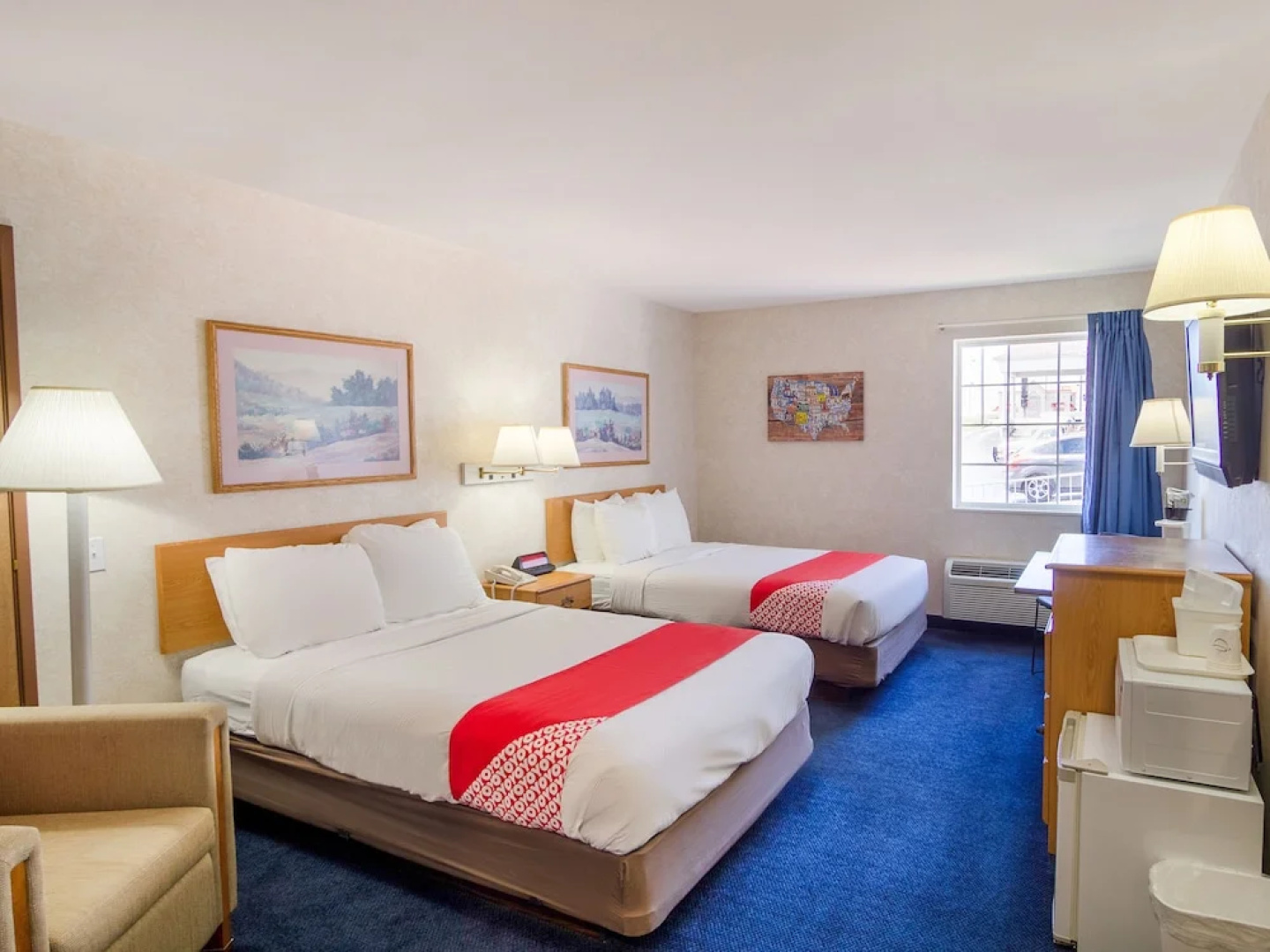 Econo Lodge Inn & Suites Lake Of The Ozarks