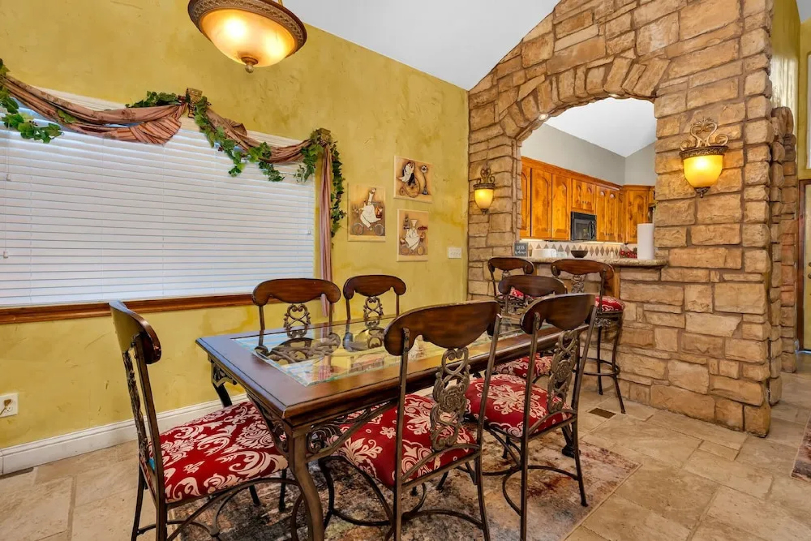 A Tuscan Adventure in California! 3 BDR Sleeps 8