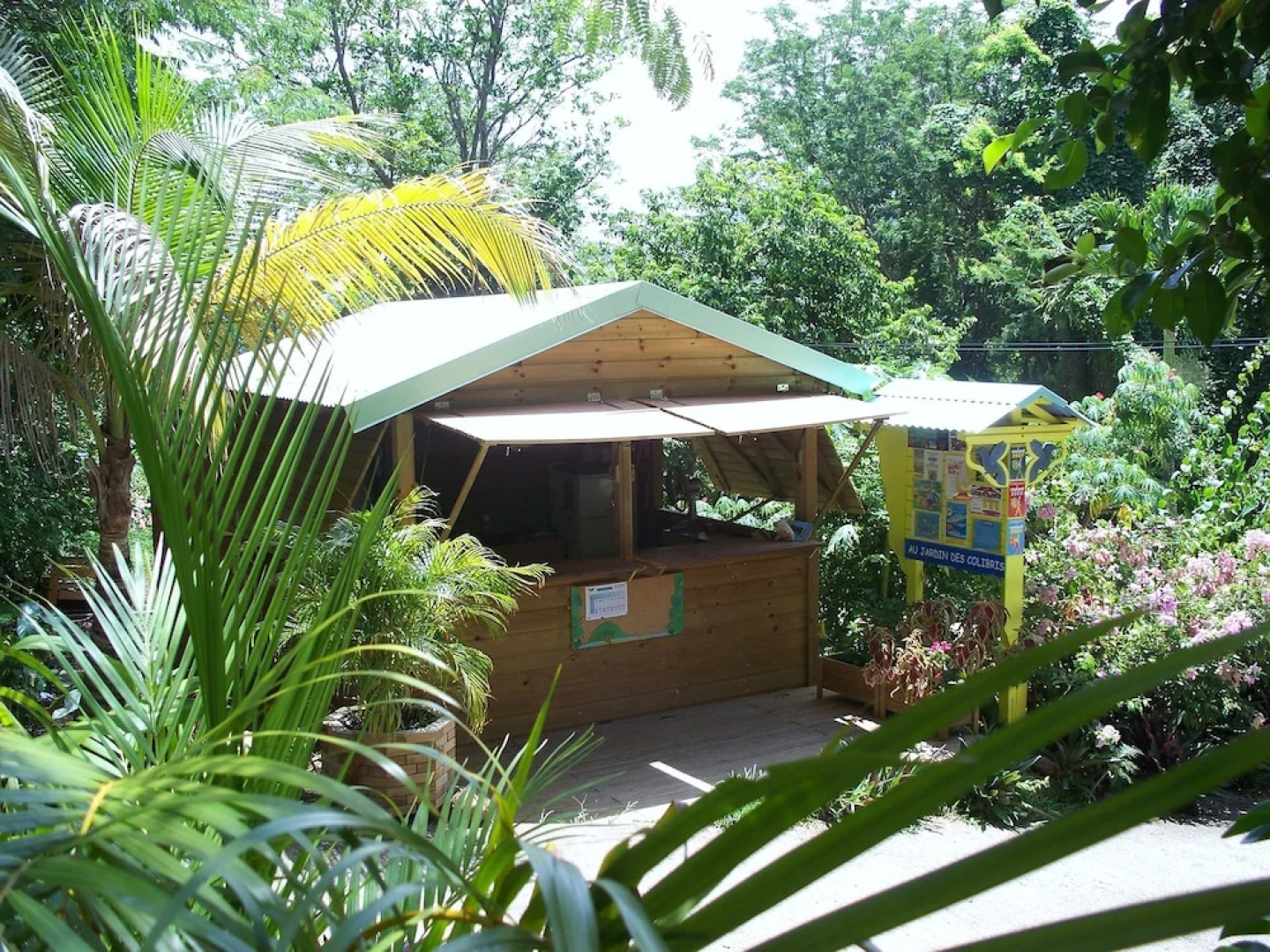 Au Jardin Des Colibris Ecolodge&Spa