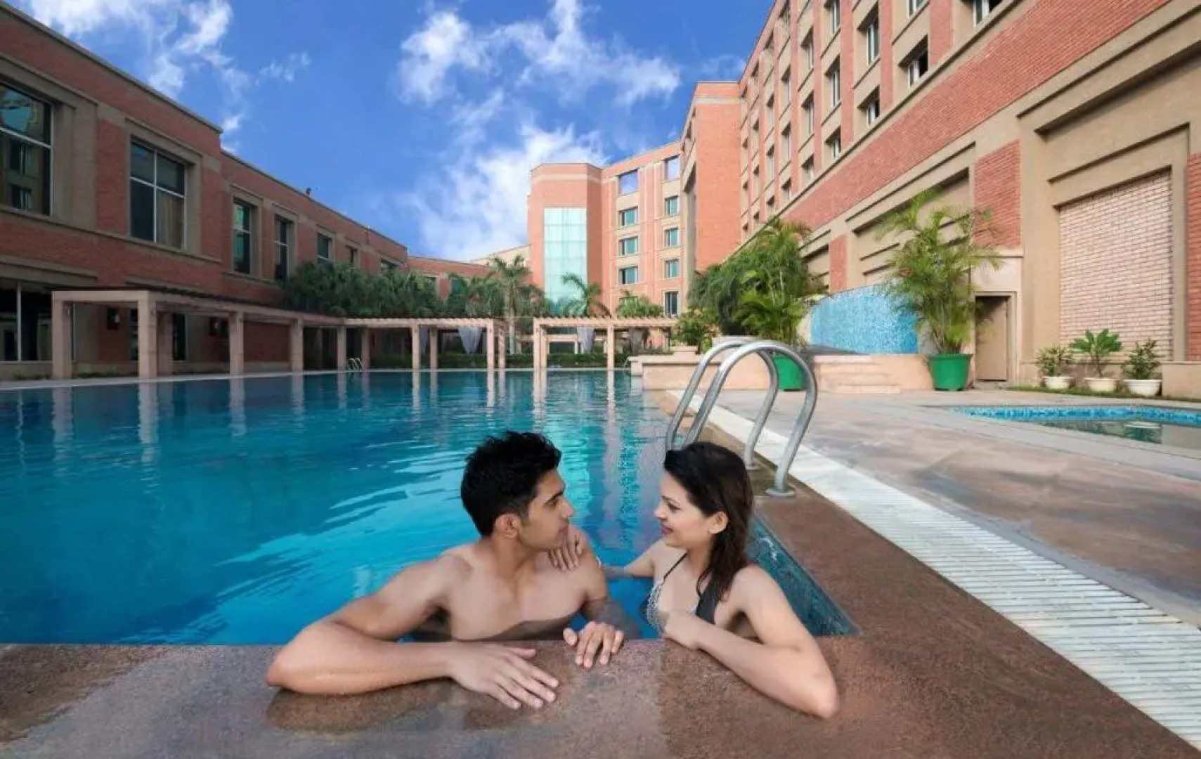 NIRVANA Luxury Hotel l Ludhiana